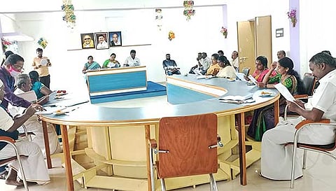 வட்டார வளர்ச்சி அலுவலகத்தில் ஒன்றிய கவுன்சிலர்கள் கூட்டம் நடைபெற்றது.