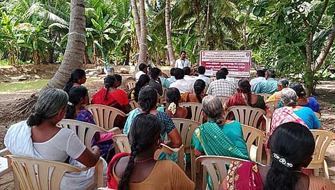 மீன் வளர்ப்பு குறித்த பயிற்சி நடைபெற்ற போது எடுத்த படம்.