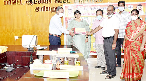 பிளாஸ்டிக் பயன்பாட்டின் மாற்றுப் பொருட்களின் அட்டவணை - கலெக்டர் வெளியிட்டார்