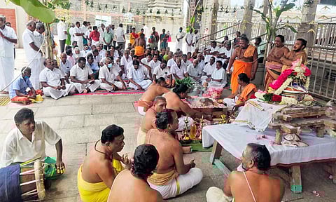 சென்னிமலை முருகன் கோவில் கும்பாபிேஷக ஆண்டு விழா