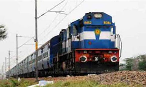 கோவையில் இருந்து சேலம், பாலக்காடு, சொர்ணூர் இடையே முன்பதிவில்லா எக்ஸ்பிரஸ் ரெயில் இயக்கம்
