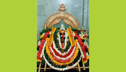 சிறப்பு தோற்றத்தில் பிரசன்ன விநாயகர்.