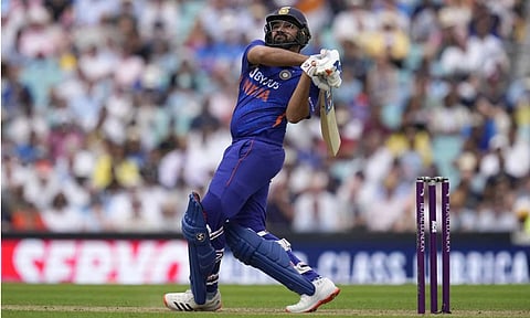 அரை சதமடித்த ரோகித் சர்மா