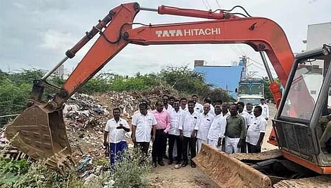 கோம்பு பள்ளம் தூர் வாரும் பணிகள் தொடக்கம்