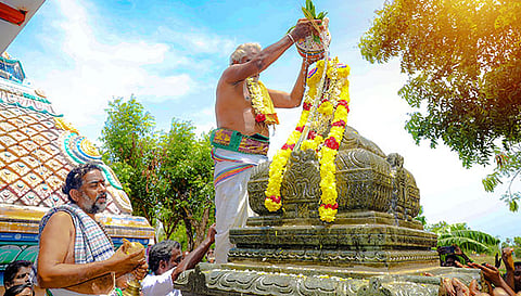 ஆஞ்சநேயர் கோவில் கும்பாபிஷேகம் நடந்தது.