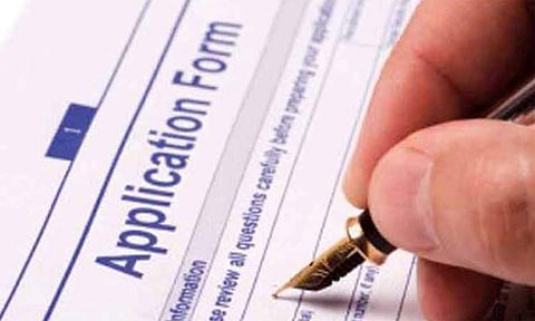 விடுதிகளில் தங்கி பயில பள்ளி, கல்லூரி மாணவர்கள் விண்ணப்பிக்கலாம்