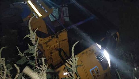 துடியலூர் அருகே ஆட்டோ மோதி பள்ளி மாணவி உள்பட 3 பேர் படுகாயம்