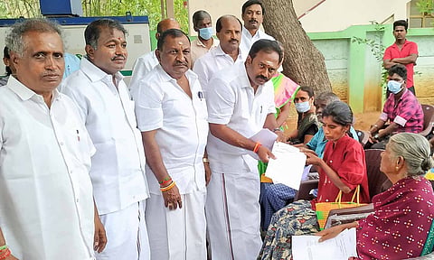 மாற்றுத்திறனாளிகளுக்கு கடன் வழங்கும் முகாம்