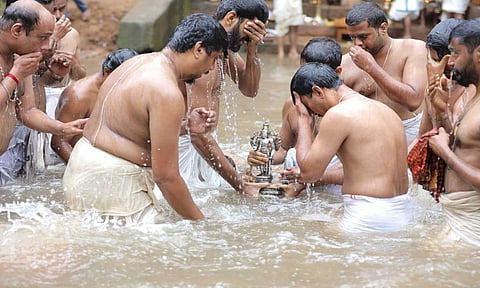 திருவட்டார் ஆதிகேசவ பெருமாள் கோவிலில் ஆராட்டு