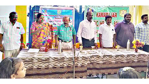 மாணவ-மாணவிகளுக்கு பரிசளிப்பு விழா.