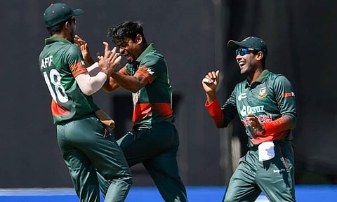 5 விக்கெட் வீழ்த்திய தஜுல் இஸ்லாம்