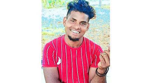 பலியான விக்னேஷ்