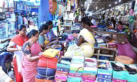 ஜவுளி சந்தையில் சில்லரை விற்பனை அதிகரிப்பு