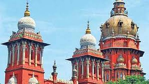 கள்ளக்குறிச்சி விவகாரம்: பெற்றோர் இல்லாமல் மறுகூராய்வு தொடங்க உயர்நீதிமன்றம் அனுமதி