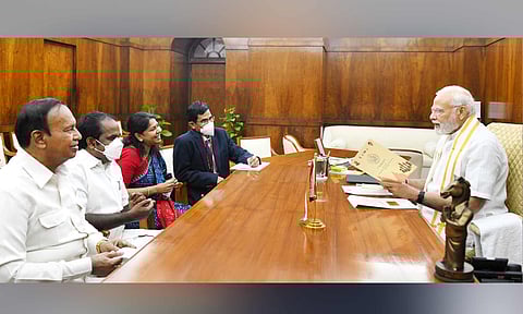 அமைச்சர் மெய்யநாதன், டிஆர்பாலு, கனிமொழி, இறையன்பு, பிரதமர் மோடி 