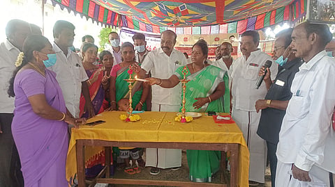 ஆலகிராம் அரசு மேல்நிலைப் பள்ளியில் கலைஞரின் வருமுன் காப்போம் சிறப்பு மருத்துவ முகாம் நடந்தது. 