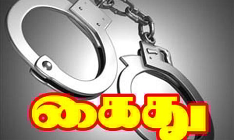 அனுமதியின்றி மது விற்ற 3 பேர் கைது