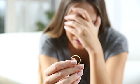 விவாகரத்துக்கு பிறகு வாழும் வாழ்க்கை கொடுமையானது...