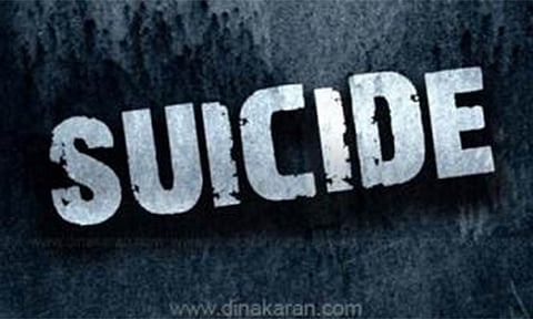 பிளேடால் அறுத்துக் கொண்டு தொழிலாளி தற்கொலை