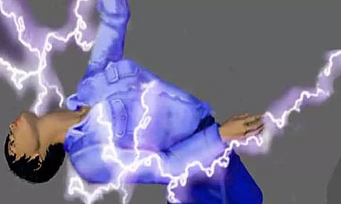 மின்சாரம் தாக்கி ஐ.டி.ஐ. மாணவர் சாவு