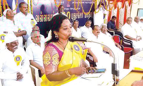 வள்ளலார் மாநாட்டில் கவர்னர் தமிழிசை சவுந்தரராஜன் பேசிய போது எடுத்தபடம்.