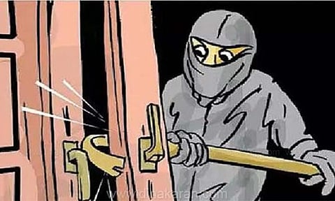 வீட்டு பூட்டை உடைத்து கொள்ளை முயற்சி