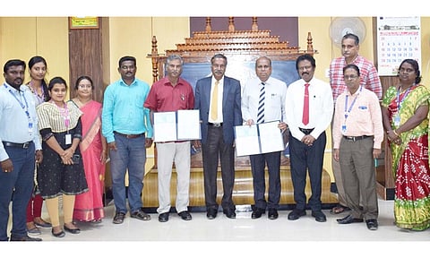 தஞ்சாவூர் தமிழ்ப் பல்கலைக்கழகமும், திருச்சி பிஷப் ஹீபர் கல்லூரியும் புரிந்துணர்வு ஒப்பந்தம் செய்து கொண்டனர்.