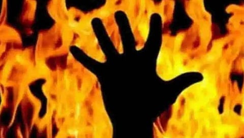 சாயர்புரத்தில் குப்பைக்கு தீ வைத்தபோது தீக்காயமடைந்த பெண் சாவு