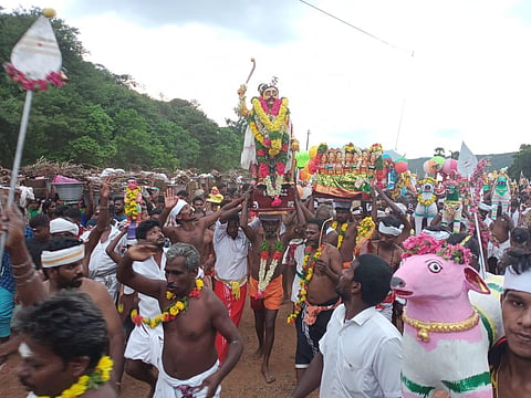 துவரங்குறிச்சி அருகே புரவி எடுப்பு திருவிழா