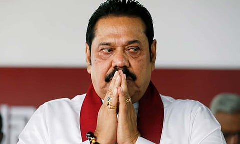 நாட்டை விட்டு வெளியேற மகிந்த ராஜபக்சேவுக்கு தடை நீட்டிப்பு