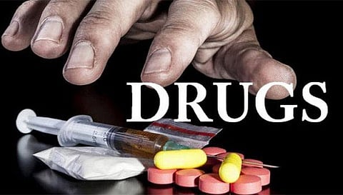 குனியமுத்தூரில் போதை மாத்திரை விற்ற 2 பேர் கைது