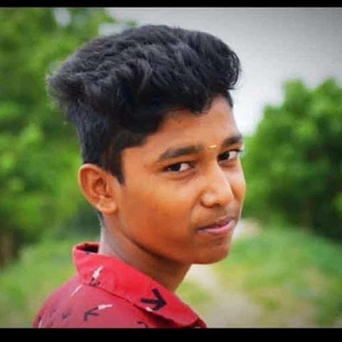 லாரி மோதி பலியான பிரதீப்.