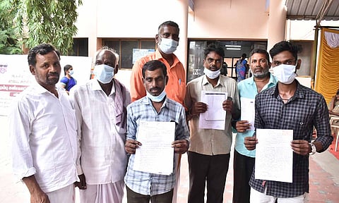 செல்போன் டவர் அமைக்க நடவடிக்கை எடுக்க வேண்டும்