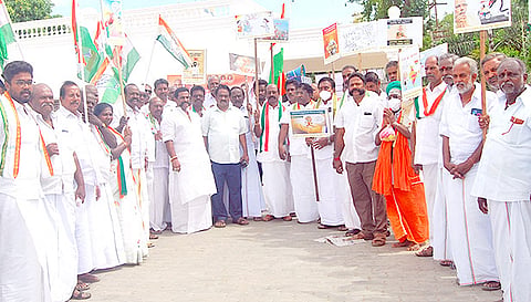 தஞ்சாவூர் தெற்கு மாவட்ட காங்கிரஸ் சார்பாக பிரச்சார நடைபயணம்.