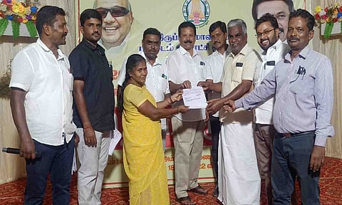  வரன்முறை அனுமதி வழங்கப்பட்ட காட்சி.