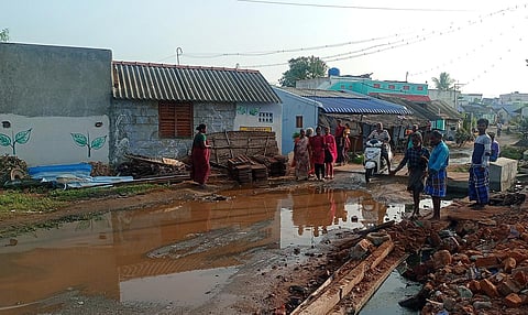 தேங்கி கிடக்கும் கழிவுநீரால் நோய் தொற்று ஏற்படும் அபாயம்