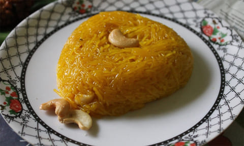 இன்று சேமியா கேசரி செய்யலாம் வாங்க...