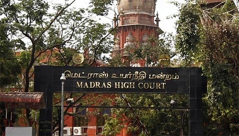 4 மாதங்களில் ஆர்டலி முறையை முற்றிலும் ஒழிக்க வேண்டும்- சென்னை உயர் நீதிமன்றம் உத்தரவு