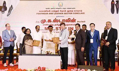 தமிழகத்தில் 37,450 நபர்களுக்கு வேலை வாய்ப்புகள்: தோல் துறை மாநாட்டில் 5 புரிந்துணர்வு ஒப்பந்தங்கள்