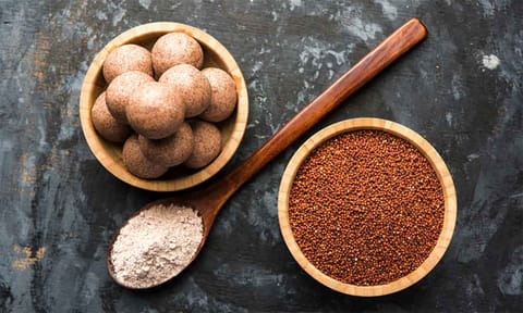 கால்சியம் நிறைந்த கேழ்வரகு லட்டு