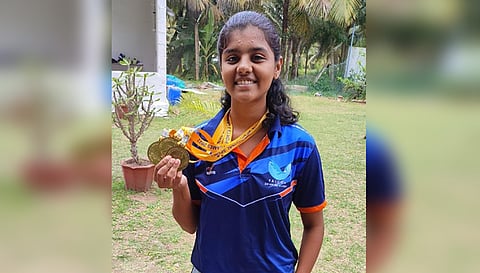3 தங்கம் வென்ற மாணவி ரிதன்யாஸ்ரீ.