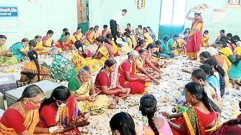 இருக்கன்குடி மாரியம்மன் கோவிலில் உண்டியல் மூலம் ரூ.80 லட்சத்து 79 ஆயிரம் வசூல்