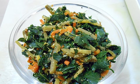 முருங்கை கீரை - வாழைத்தண்டு பொரியல்