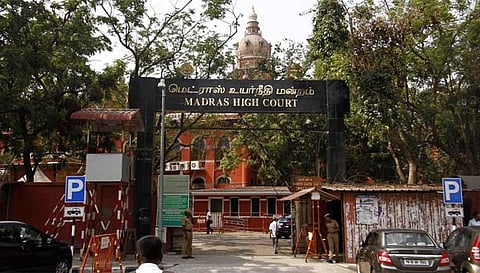 கள்ளக்குறிச்சி பள்ளி மாணவி வழக்கு- பள்ளி நிர்வாகிகளுக்கு ஜாமீன் வழங்கி ஐகோர்ட் உத்தரவு