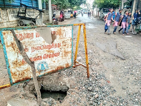 ஆபத்தை ஏற்படுத்தும் பாதாள சாக்கடை