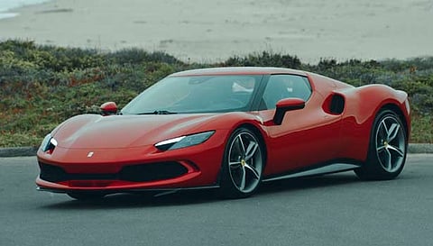 இந்தியாவில் அறிமுகமான புது பெராரி கார் - விலை தெரிஞ்சா ஷாக் ஆகிடுவீங்க