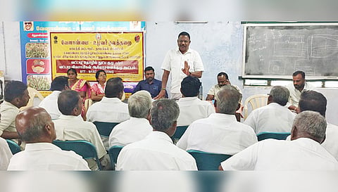 ஆலோசனைக்குழு கூட்டம் அட்மா தலைவர் தனராஜ் தலைமையில் நடைபெற்ற போது எடுத்த படம்.