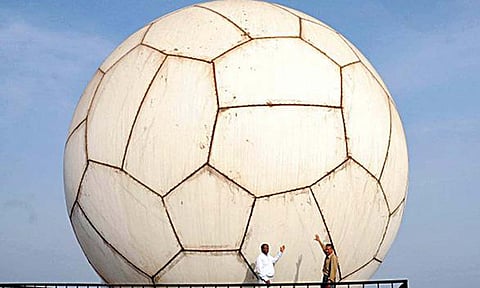 சென்னை துறைமுக வளாகத்தில் அமைக்கப்பட்டுள்ள ரேடார் மையம்.