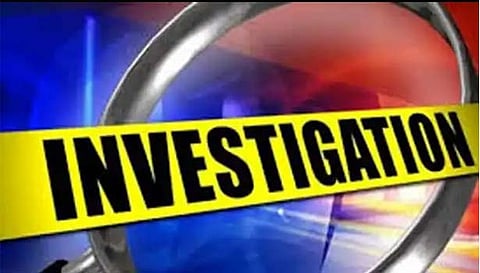 பாளையில் பணம் வராததால் ஏ.டி.எம். அறை கண்ணாடியை உடைத்த டிரைவர் - சி.சி.டி.வி. காட்சி மூலம் போலீசார் விசாரணை