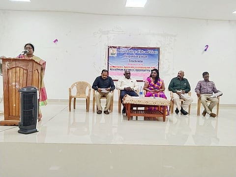 ஆதித்தனார் கல்லூரியில் ஆசிரியர் தினவிழா நடைபெற்ற போது எடுத்த படம்.